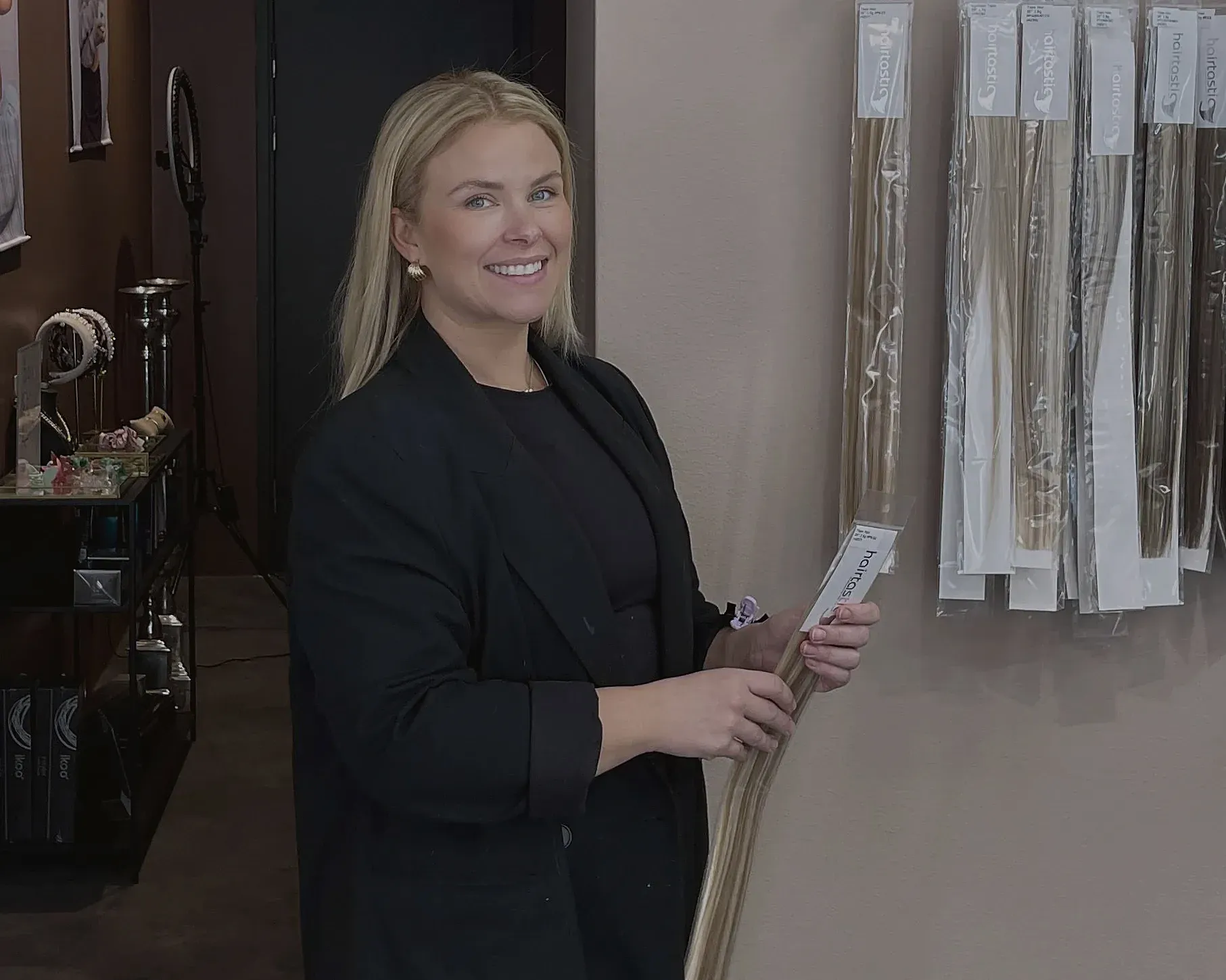 Jessica, frisör och hårförlängningsspecialist på Salong Inside i Vasastan